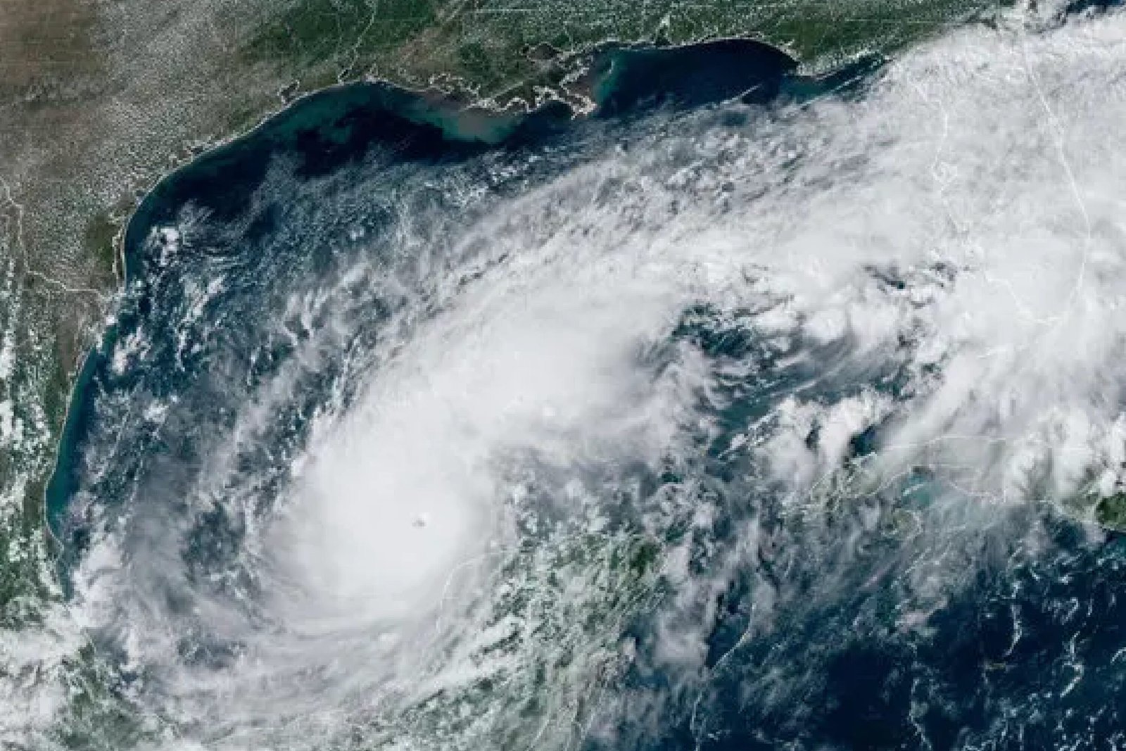 Hurricane Milton : Category 5 Storm