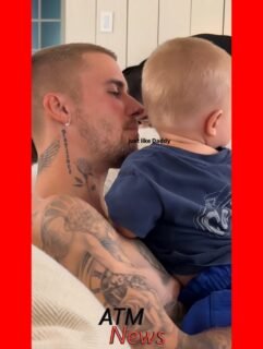 #JustinBieber and his lil mini!💙